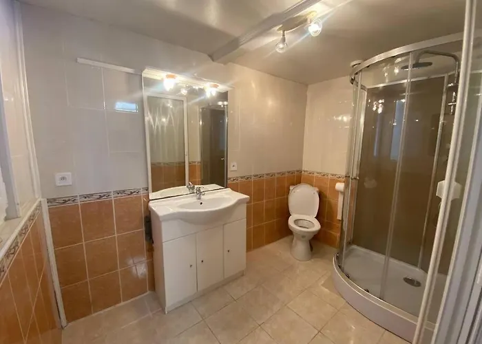 Maison De Rue Centre * Mirande (Gers)