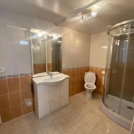 Maison De Rue Centre * Mirande (Gers)